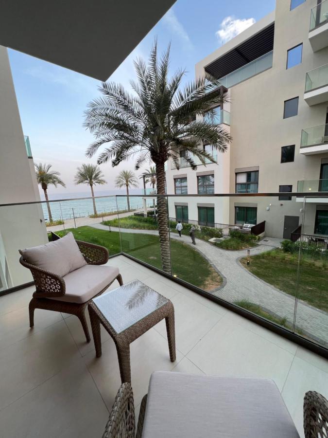 Apartment Fujairah Bagian luar foto